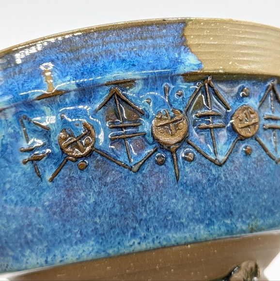 Handmade blue brown large serving bowl - Picture 11 of 11